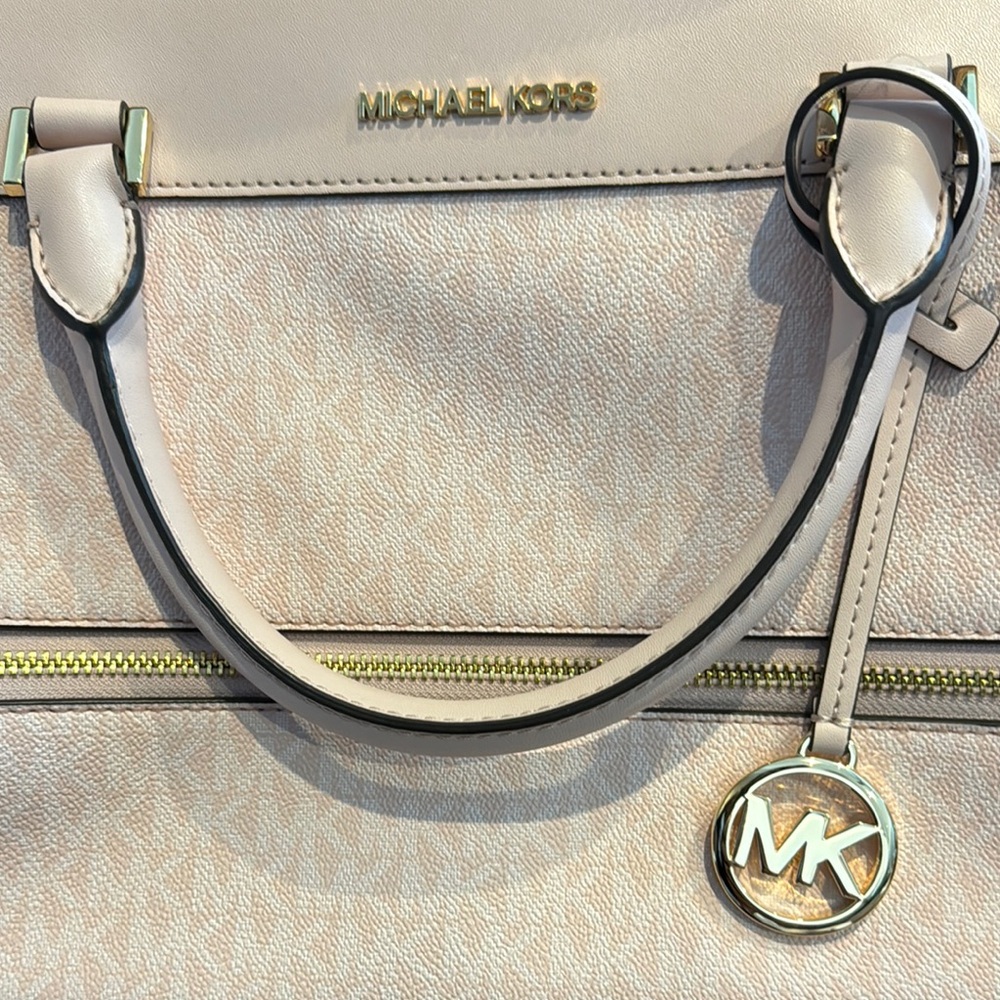 Michael Kors NWT Jet Set Travel Extra Large Duffle weekender Bag in Blush Pink. - Picture 10 of 13